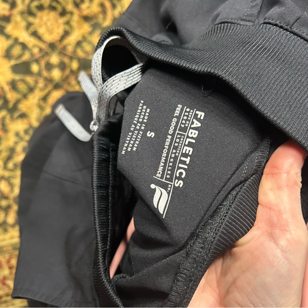 Fabletics Black Performance Scrubs - Picture 5 of 6